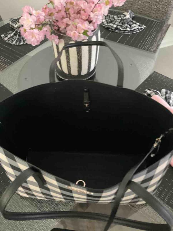 Review Thumbnail Image 2 218666390