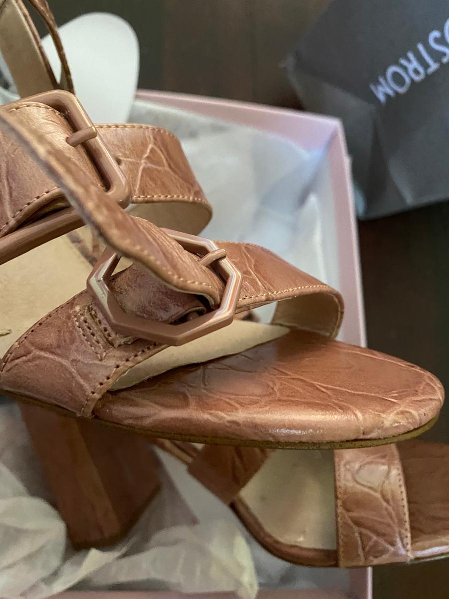 Review Thumbnail Image 0 199156083