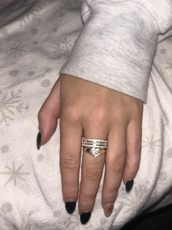 Review Thumbnail Image 0 238695464