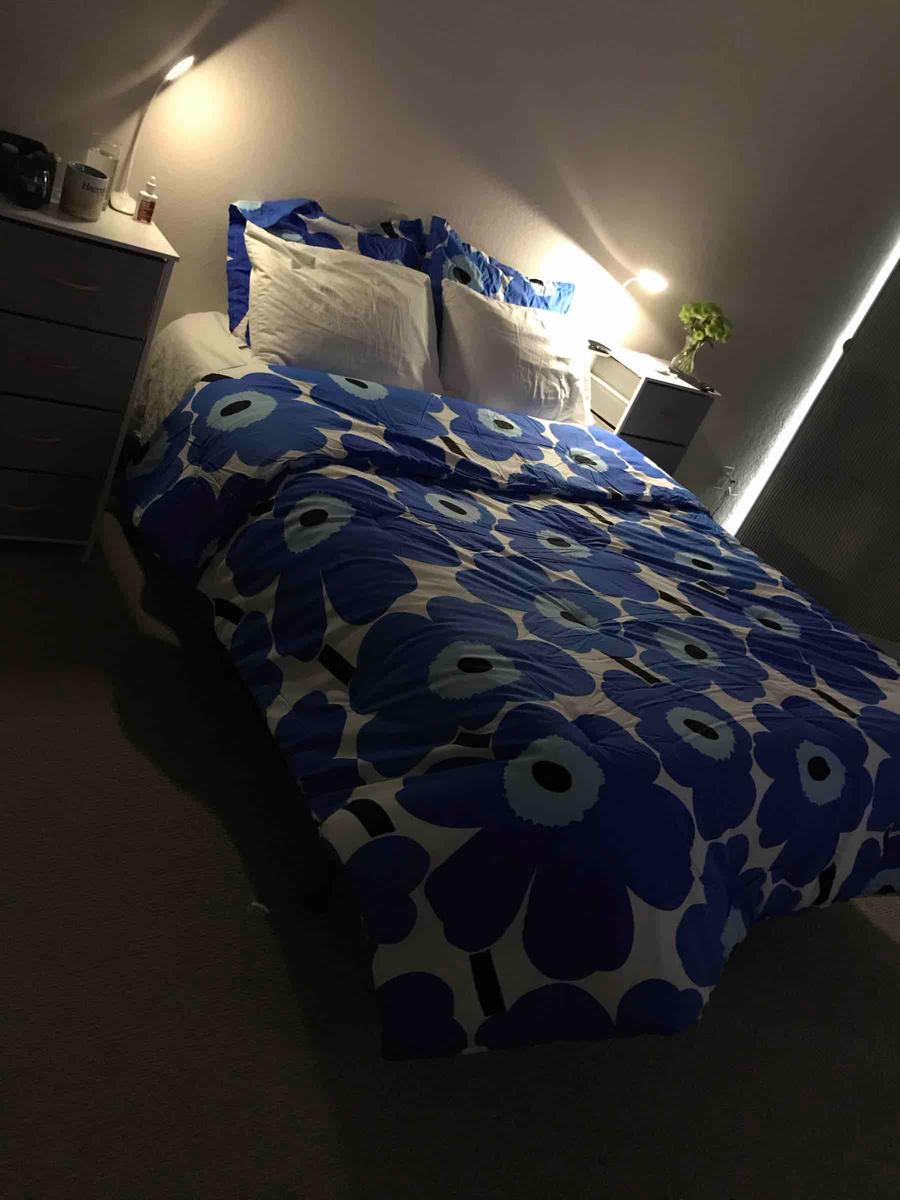 Review Thumbnail Image 0 195330490