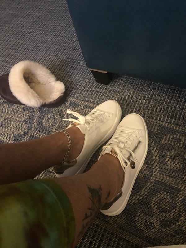 Review Thumbnail Image 0 228732061