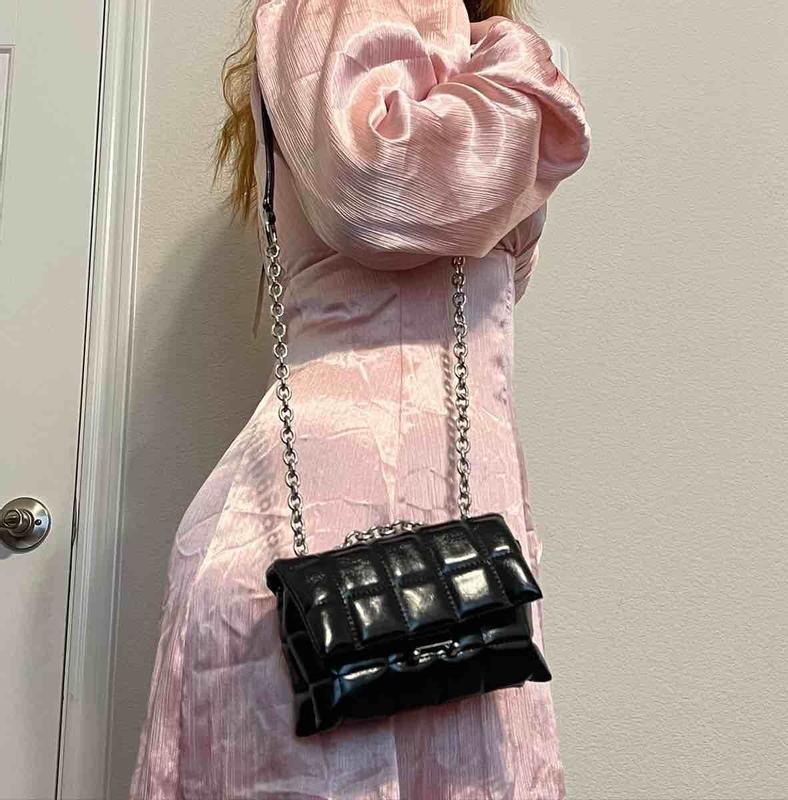 Review Thumbnail Image 1 215658993