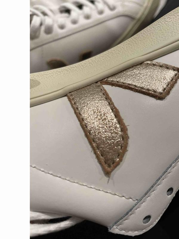 Review Thumbnail Image 1 215978416