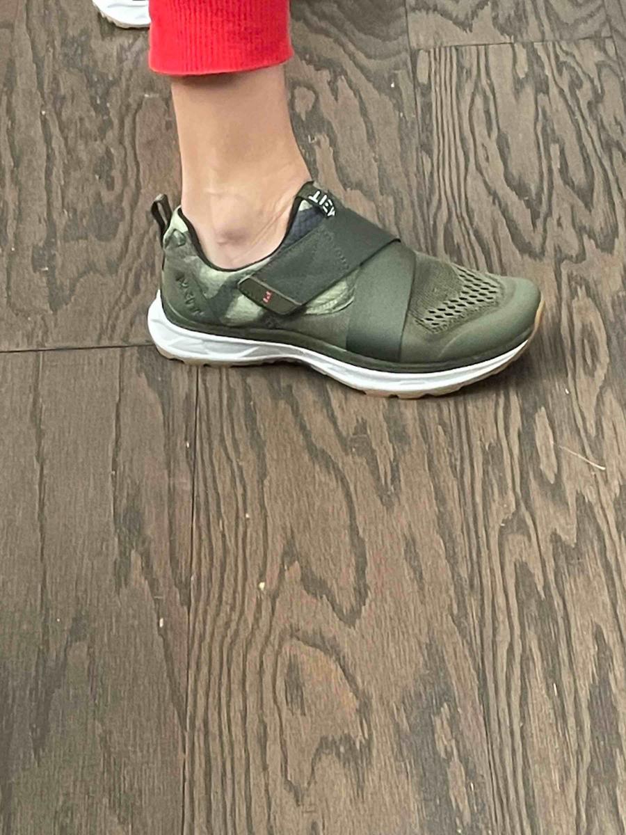 Review Thumbnail Image 0 205625612