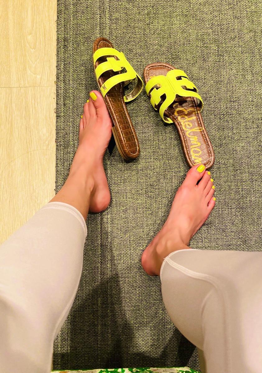 Review Thumbnail Image 0 198937831