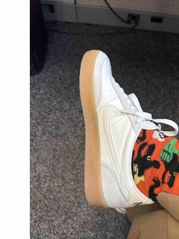 Review Thumbnail Image 0 236275189