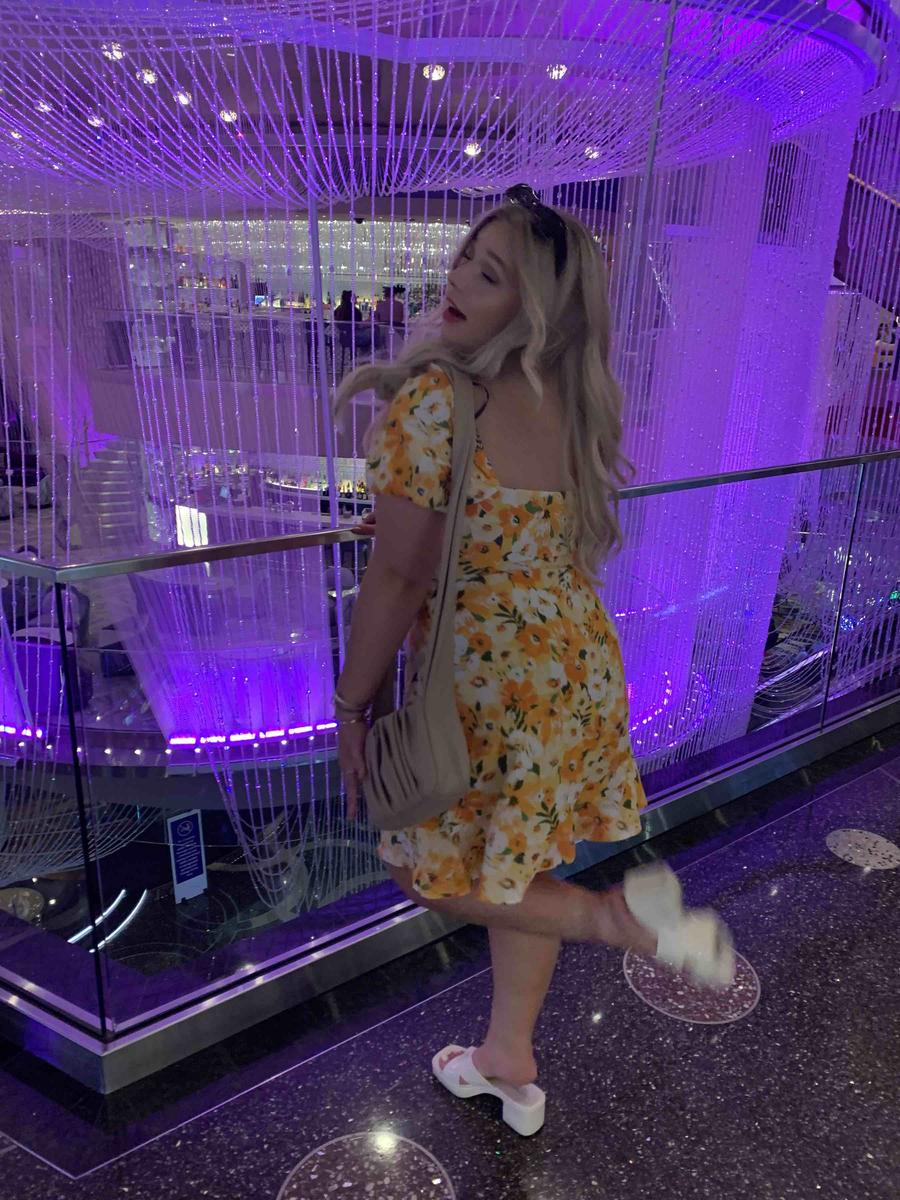 Review Thumbnail Image 0 209729790