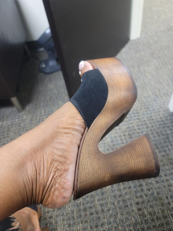 Review Thumbnail Image 0 232566400