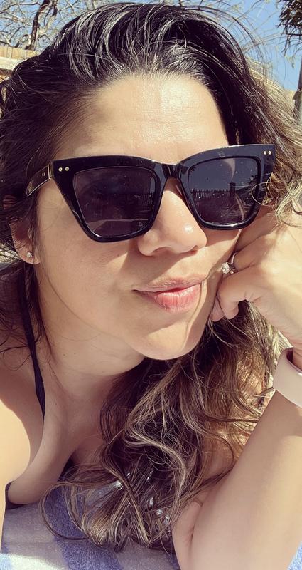 Review Thumbnail Image 0 215864430