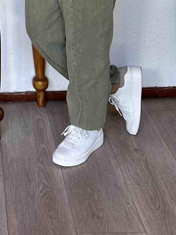 Review Thumbnail Image 0 228664796