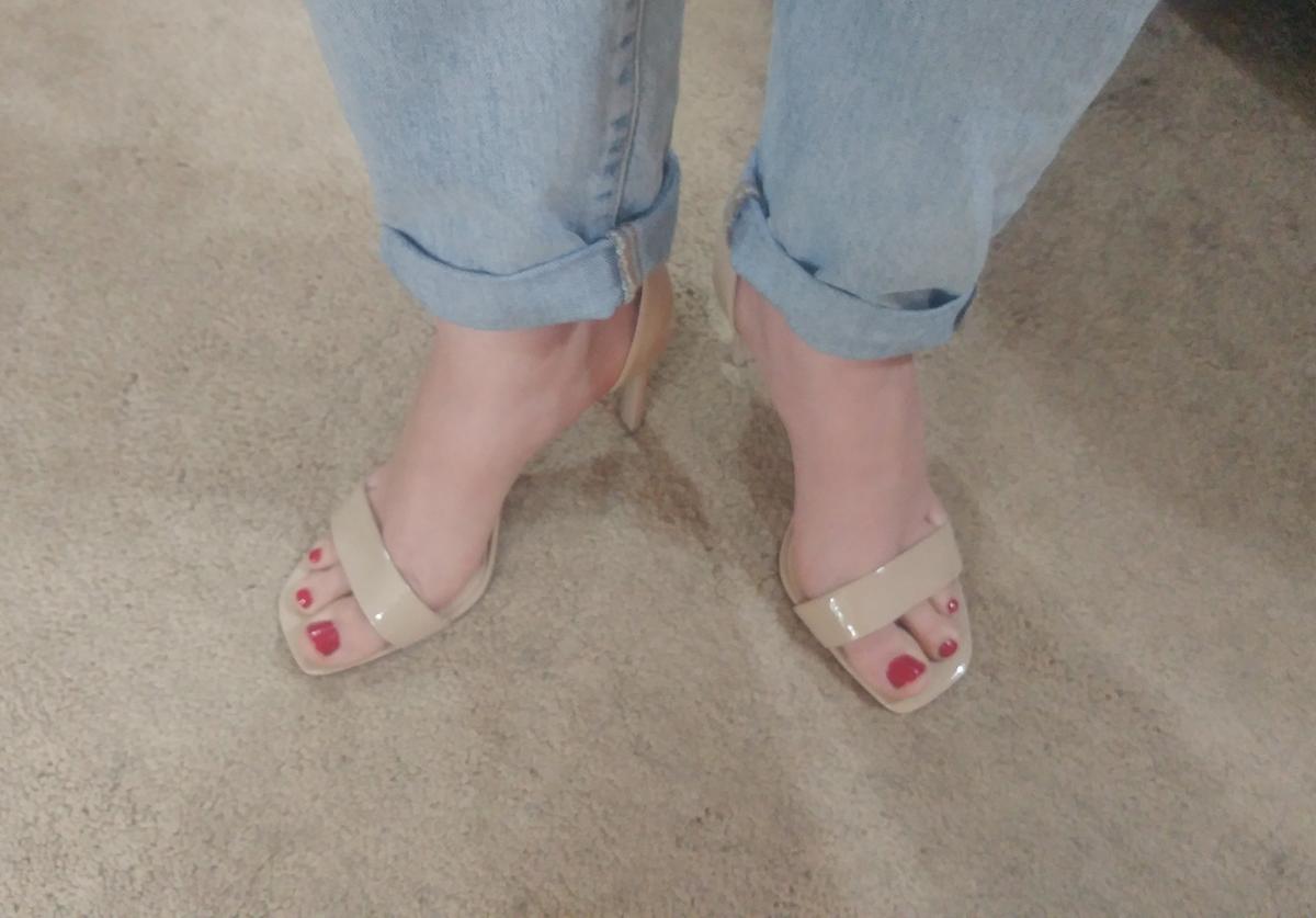 Review Thumbnail Image 0 196471413