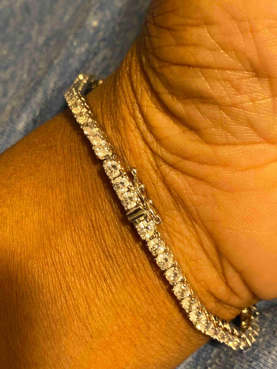 Review Thumbnail Image 1 199866678