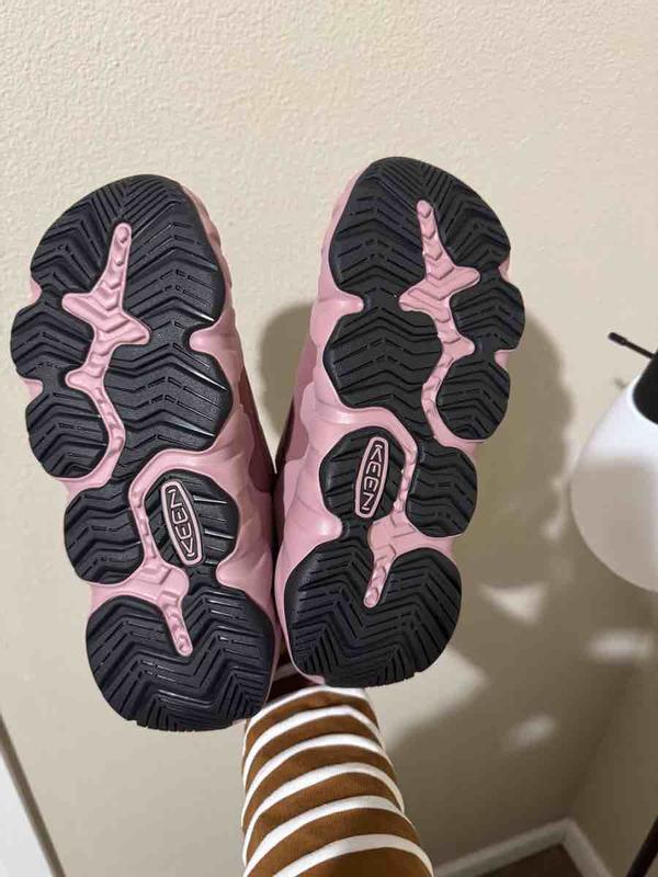 Review Thumbnail Image 1 244970574