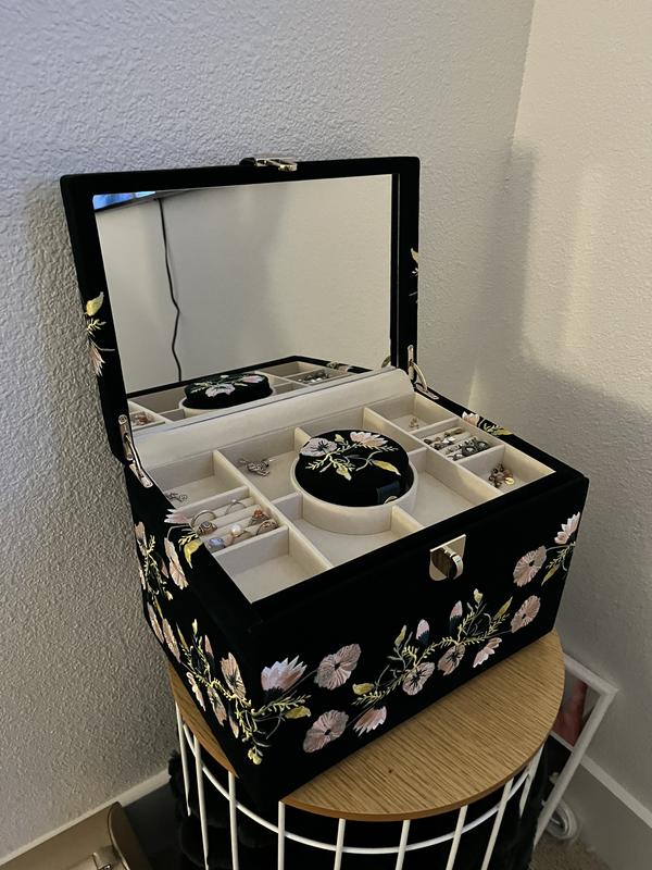 Review Thumbnail Image 0 226775235