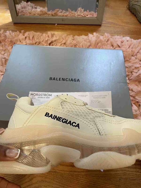 Review Thumbnail Image 0 224808901