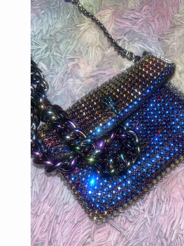 Review Thumbnail Image 0 228983071