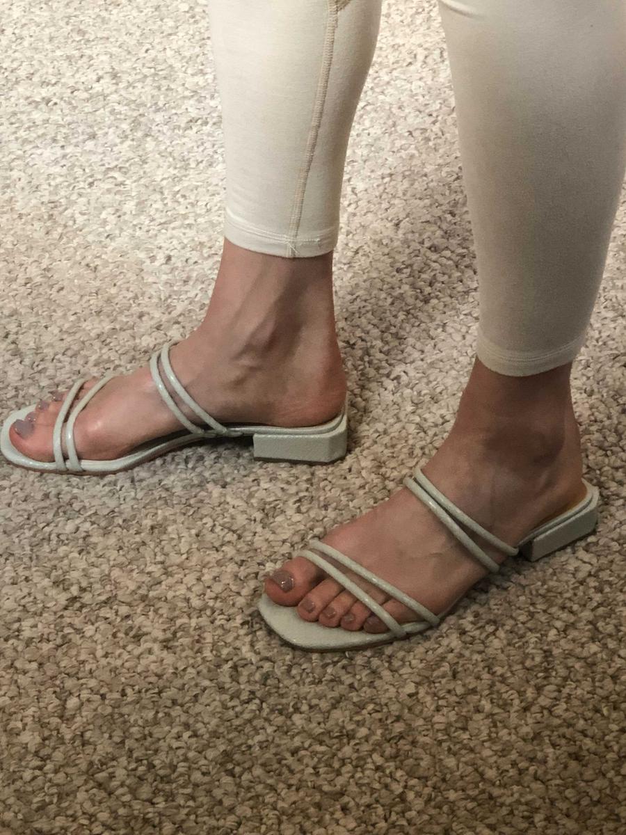 Review Thumbnail Image 1 208582981