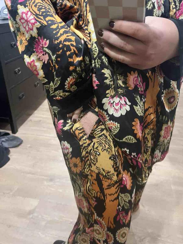 Review Thumbnail Image 0 236855893