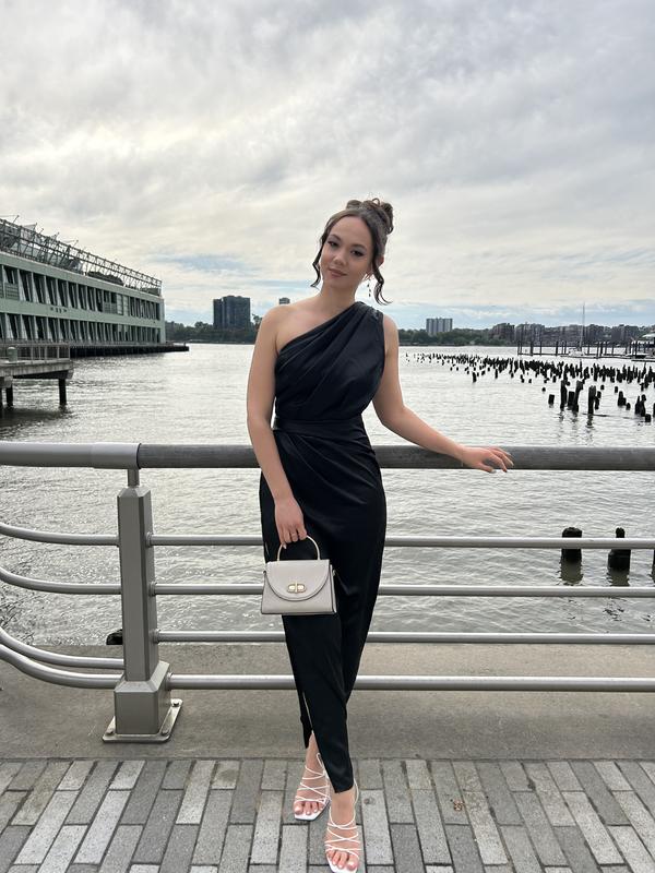 Review Thumbnail Image 0 233663025