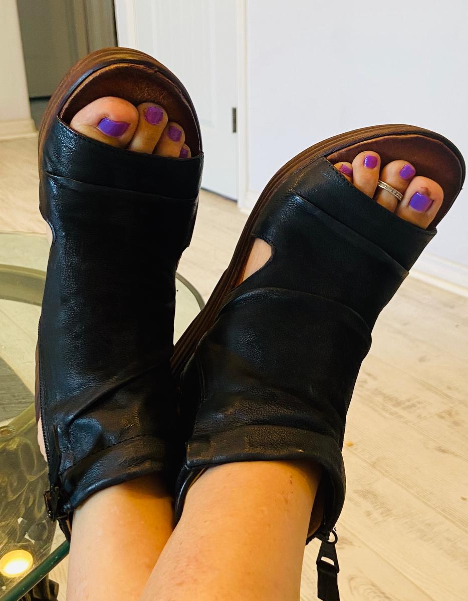 Review Thumbnail Image 0 196058660