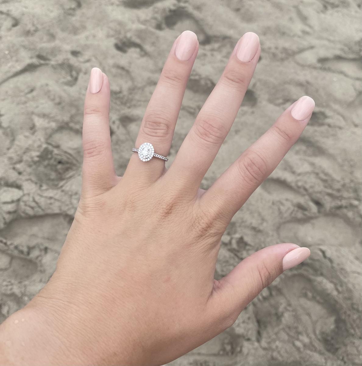 Review Thumbnail Image 0 209860041