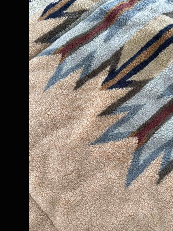 Review Thumbnail Image 0 248571098