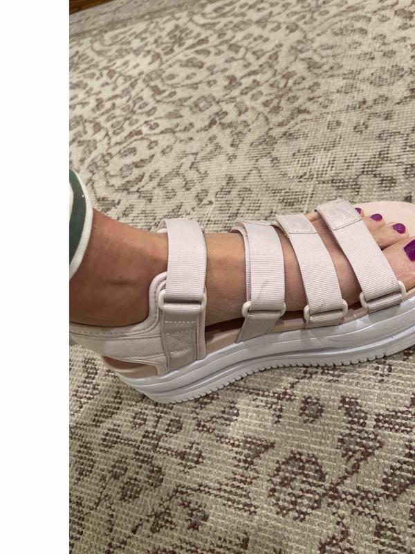 Review Thumbnail Image 0 215487085