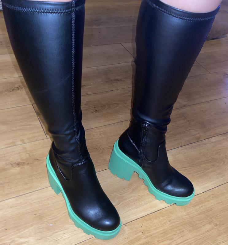 Review Thumbnail Image 0 219776553