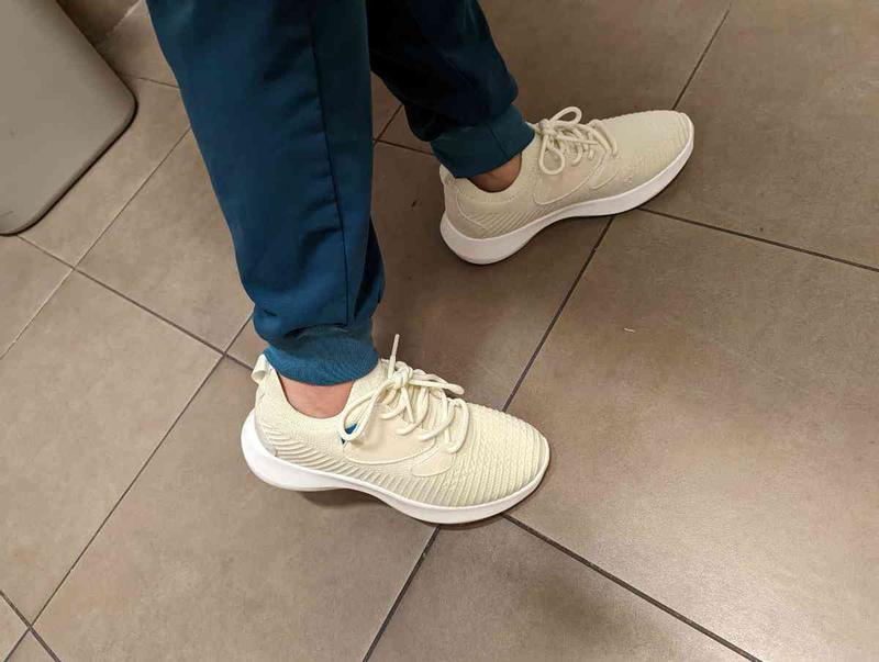 Review Thumbnail Image 0 218588722