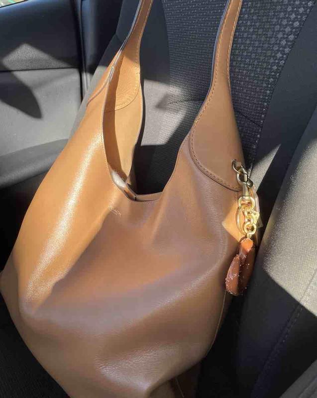 Review Thumbnail Image 0 237696673