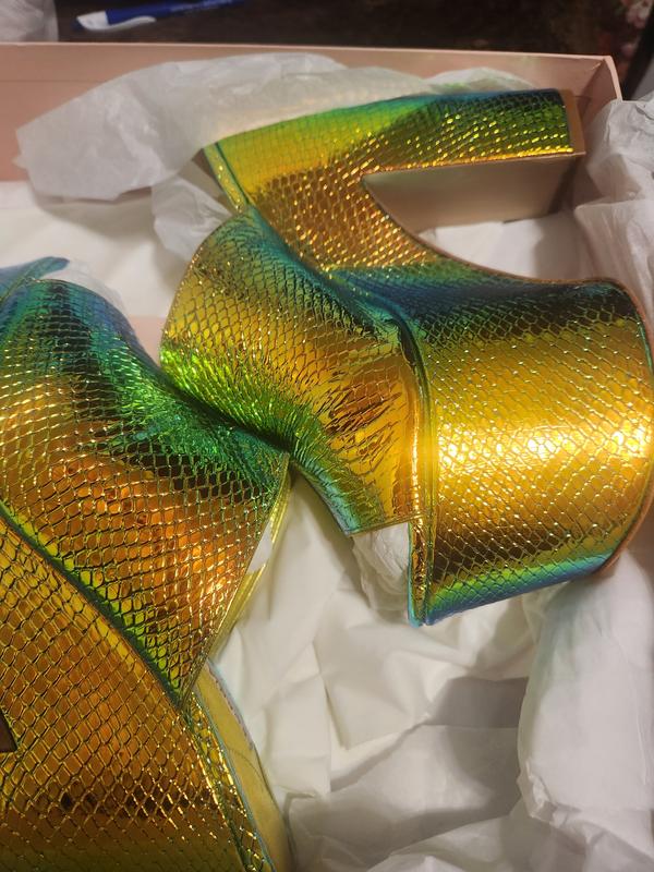 Review Thumbnail Image 0 229298395