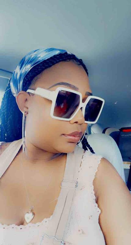 Review Thumbnail Image 1 215941151