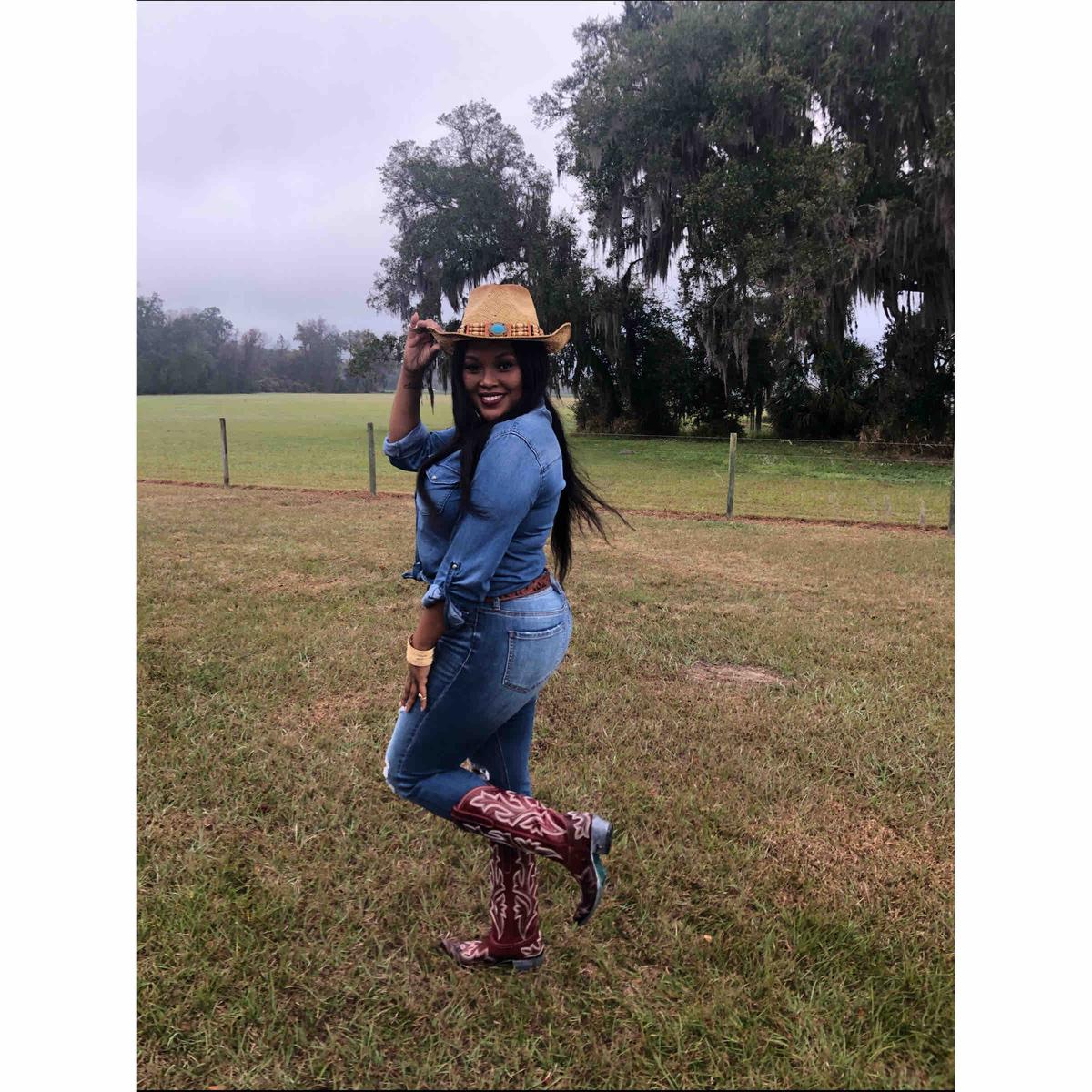 Review Thumbnail Image 0 205701873