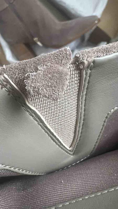 received damaged item!! so disappointing!!!!!!