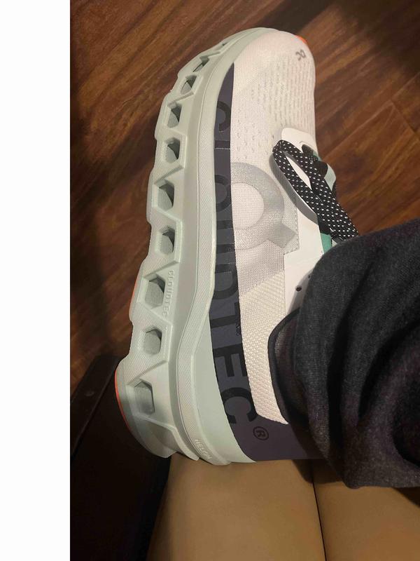 Review Thumbnail Image 0 226408476