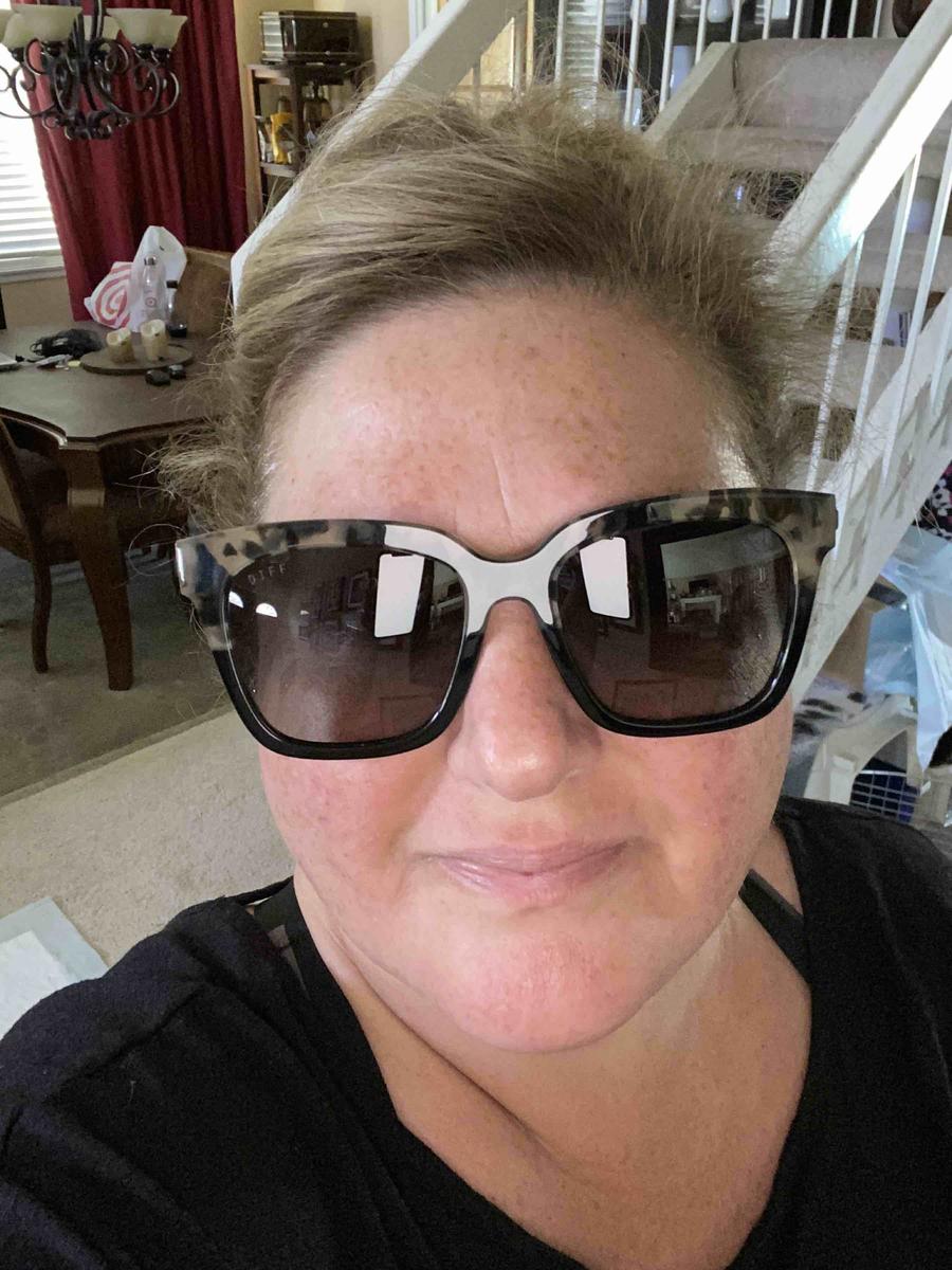 Review Thumbnail Image 0 206669773