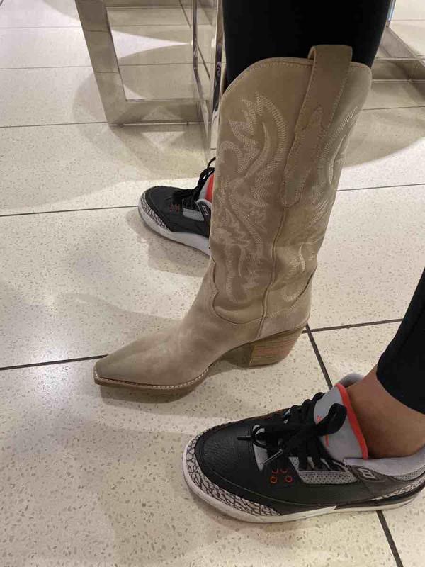 Review Thumbnail Image 0 217942566