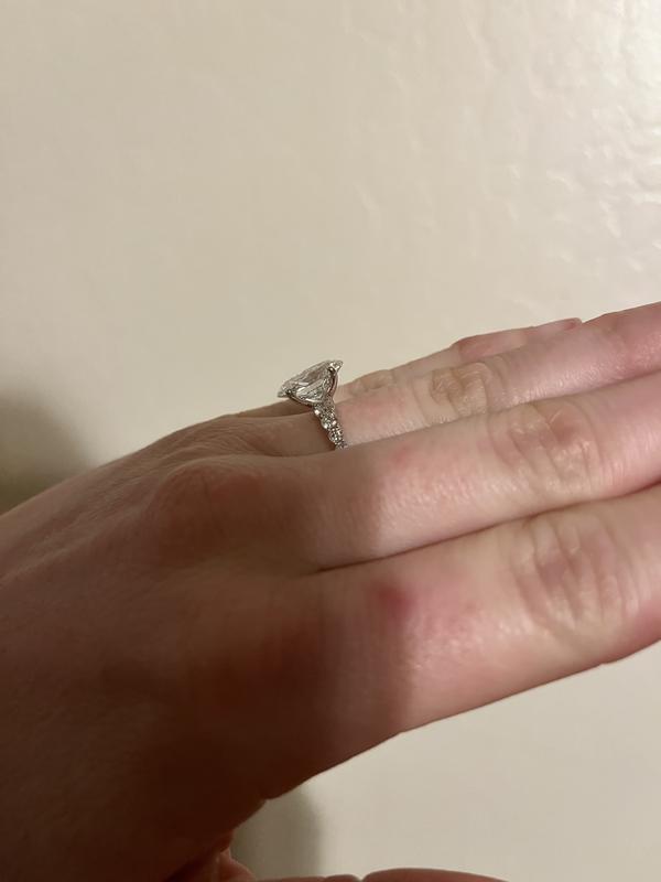 Review Thumbnail Image 0 238106771