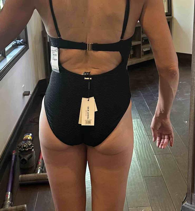 Review Thumbnail Image 1 243809358