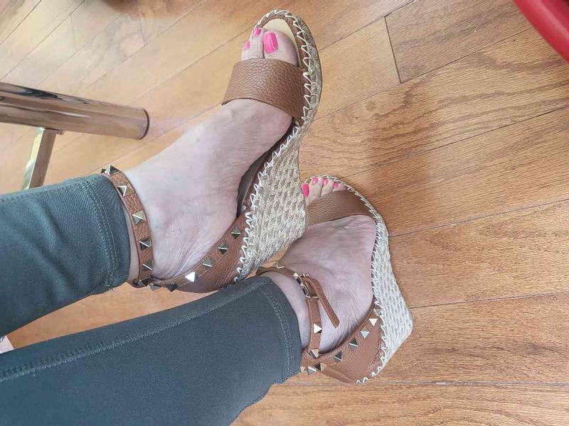 Review Thumbnail Image 0 226375579