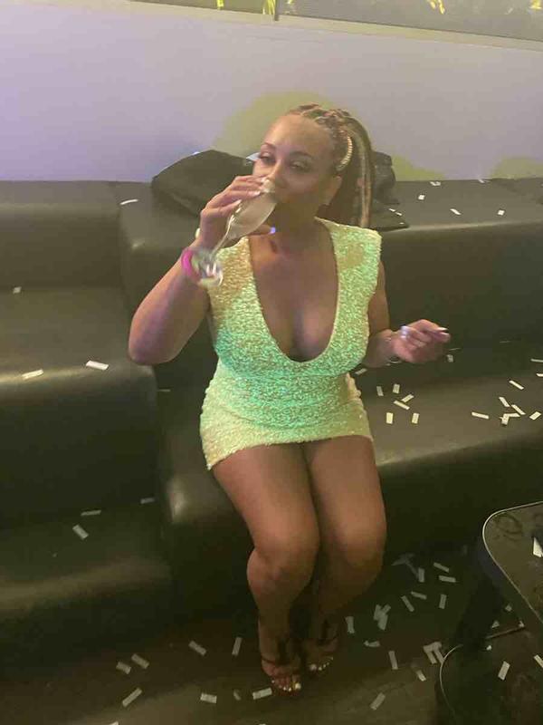 Review Thumbnail Image 0 217035456