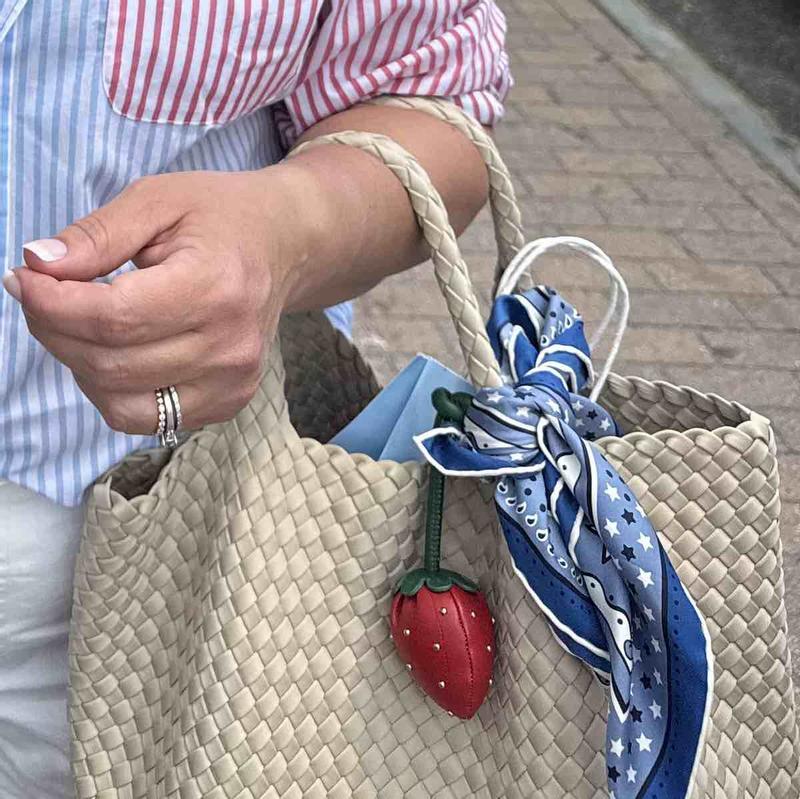 Review Thumbnail Image 0 244015729