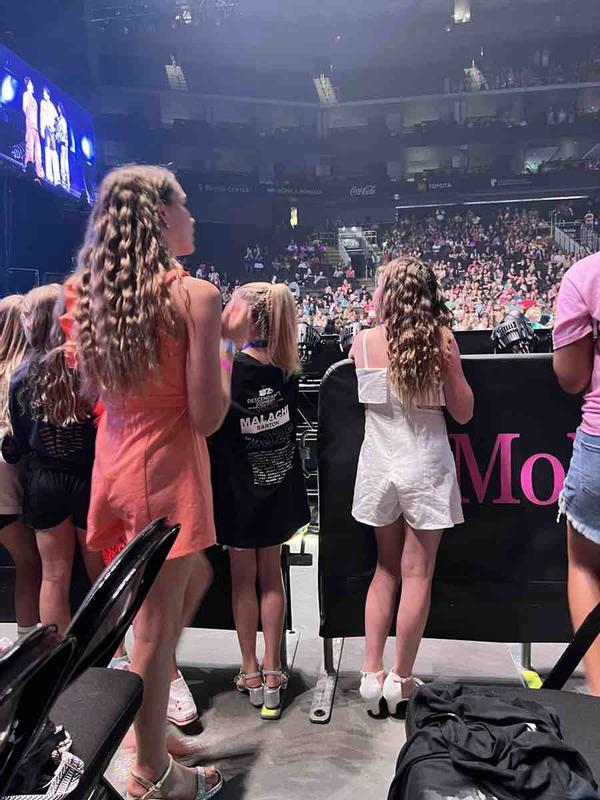 Review Thumbnail Image 0 243741018