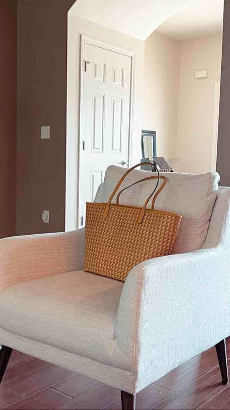 Review Thumbnail Image 0 225865854