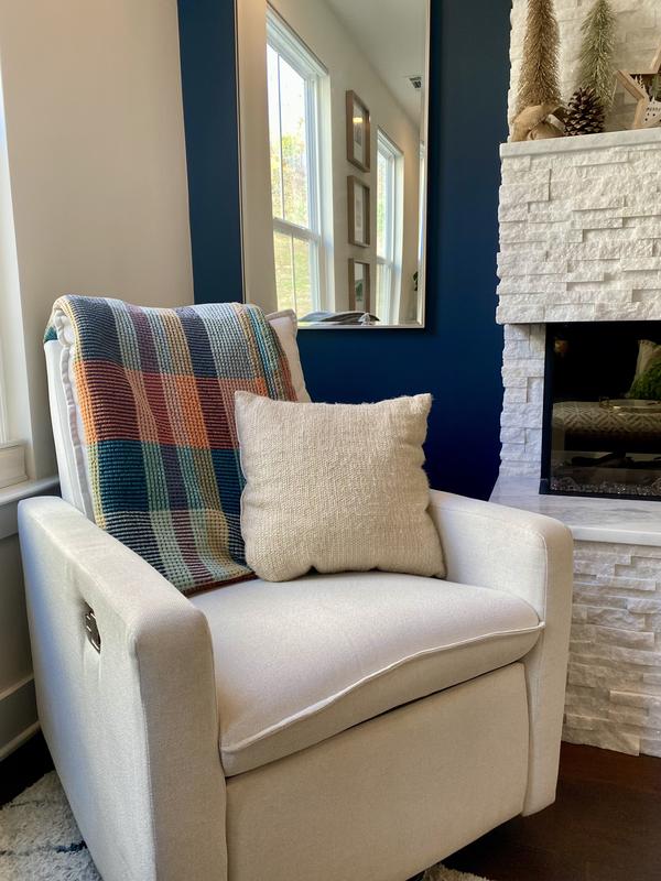 Review Thumbnail Image 0 237807477