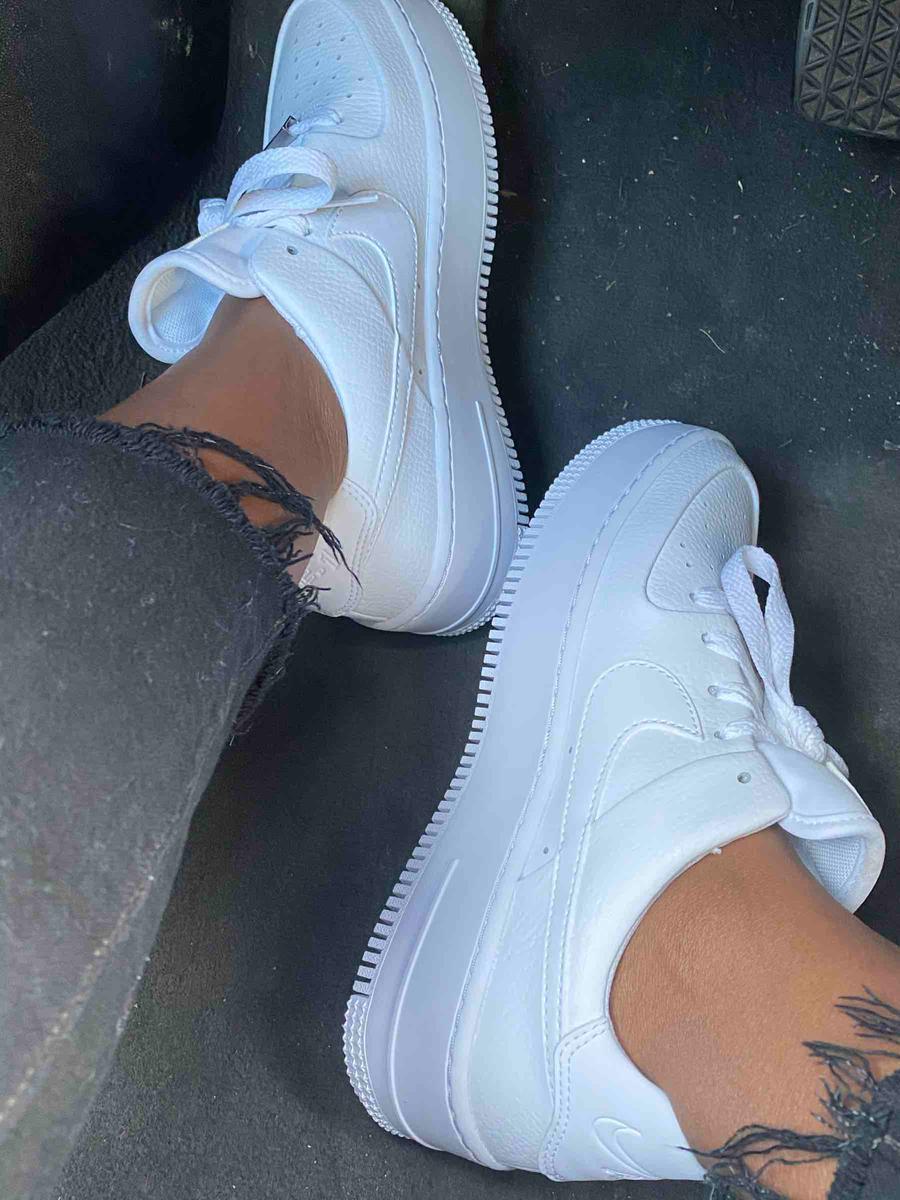 Review Thumbnail Image 0 194160893