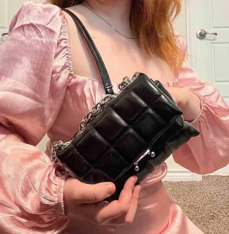 Review Thumbnail Image 0 215658993