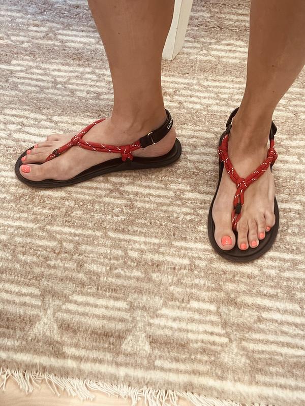 Review Thumbnail Image 0 235833882