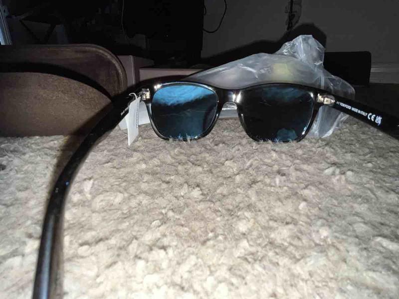 Review Thumbnail Image 2 236138519