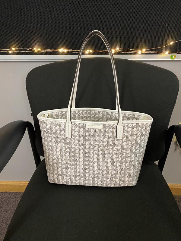 Review Thumbnail Image 1 234686937